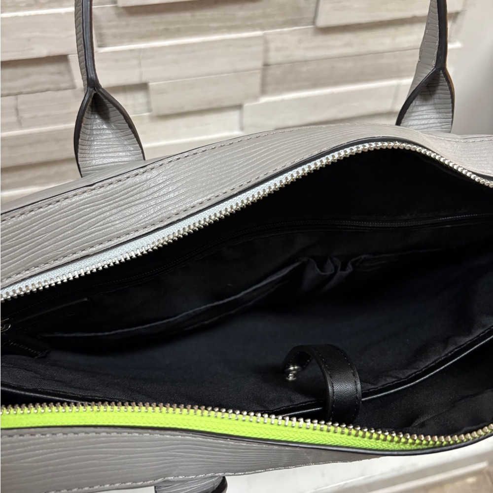Elegant Gray Men's Bag - Picture 4 of 4